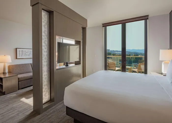 Hyatt House Santa Fe 4* Mexico City