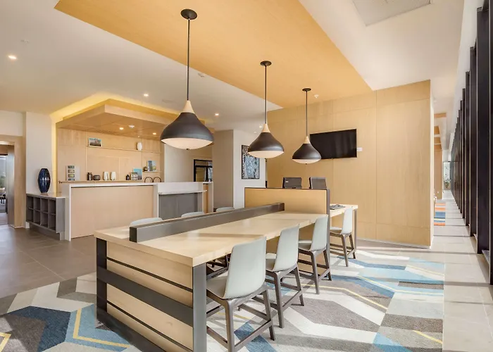 Hyatt House Santa Fe 4*